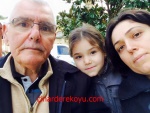 Rahmetli Ahmet Rikhay,Torunu ve kızı Hilal Rikhay mutlu günlerde..