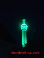 Cami minaresinin ışıklandırma sonucu.