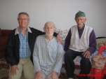 Adem Ejder`in amcası Merhum Zahit Ejder (ortada)Orhan Selvi ve Merhum Nazım Selvi