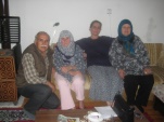 Kadir DURMAZ-Fitnat ERGEN- Fatma DURMAZ ve Asuman SELVİ.- 2.5.2012 Hasta Ziyareti.LAPSEKİ