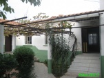 Çınardere köyünün eski  Muhtarlık ve Çay odası.20.11.2012